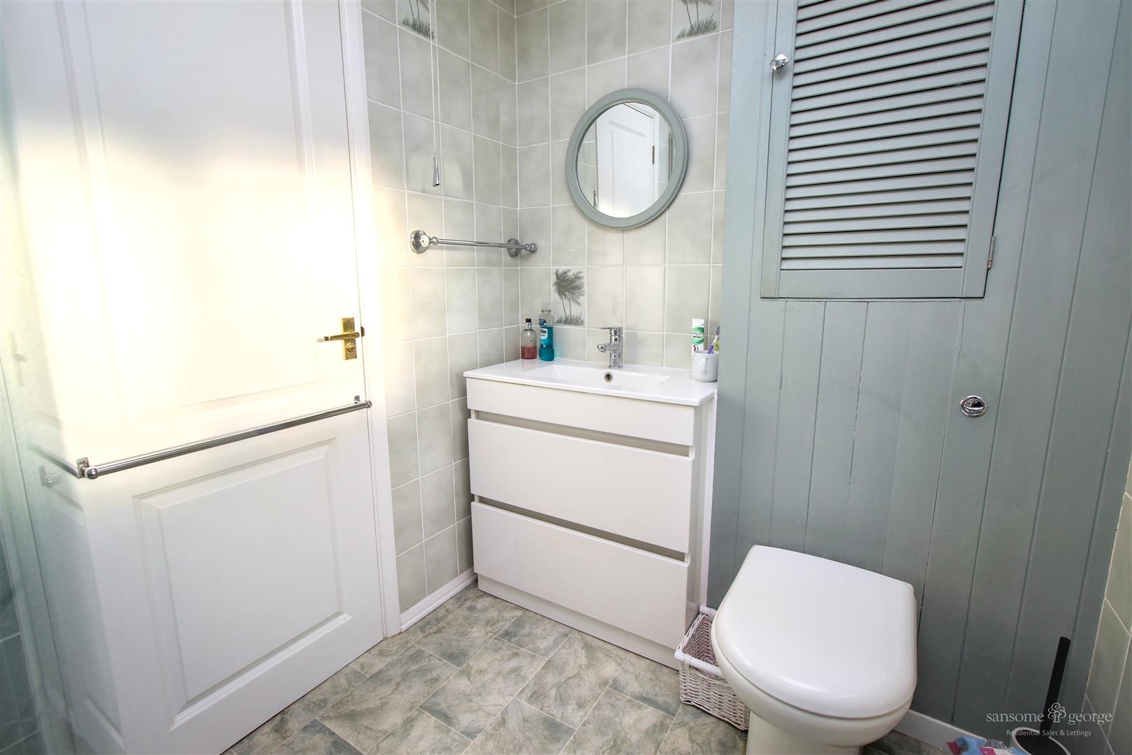 Newbery Close, Tilehurst, Reading